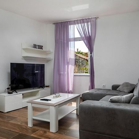 Apartments Smaila 1729 Pula Zewnętrze zdjęcie