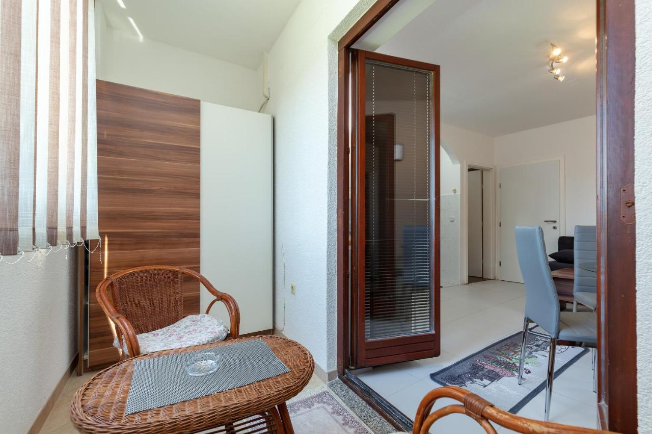 Apartments Smaila 1729 Pula Zewnętrze zdjęcie