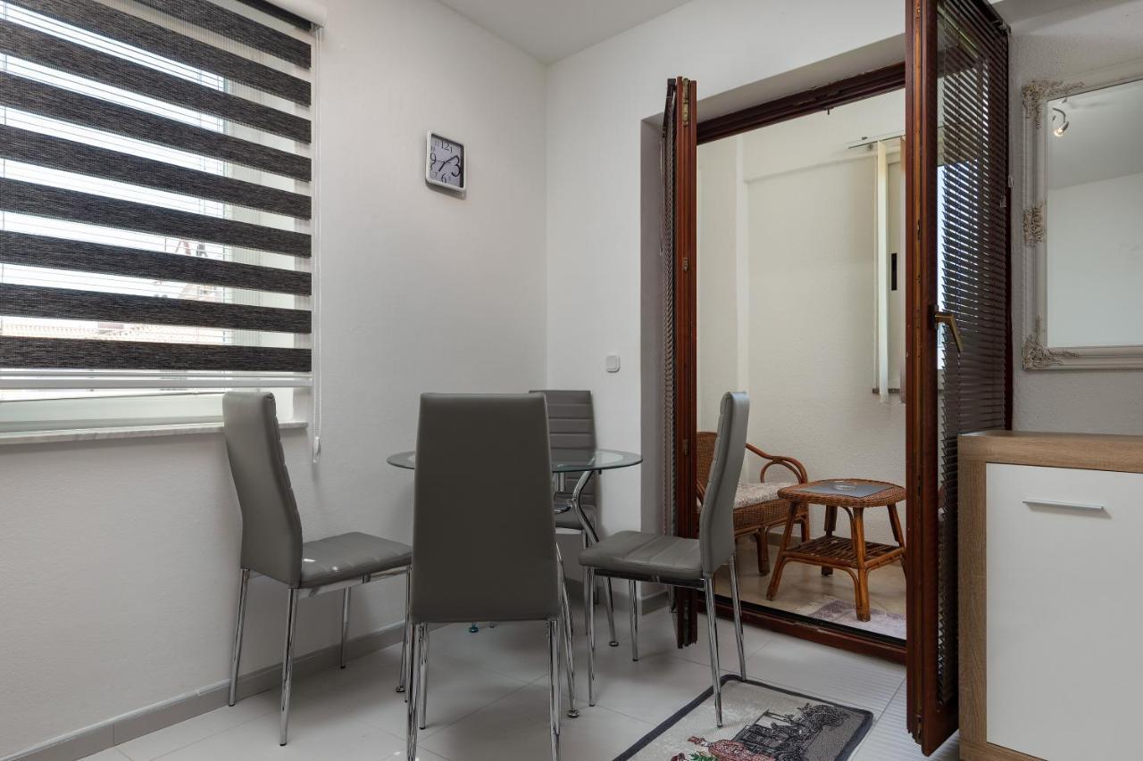 Apartments Smaila 1729 Pula Zewnętrze zdjęcie