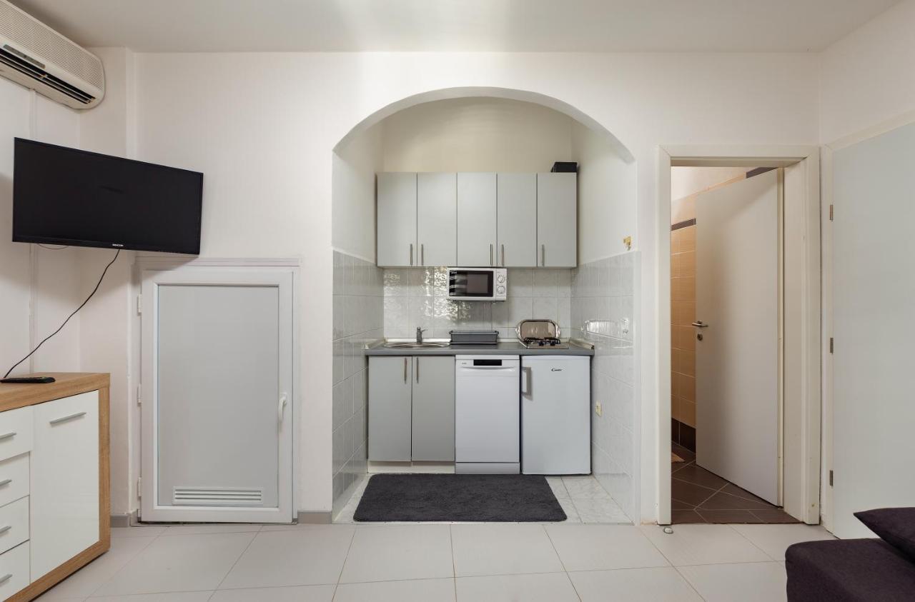 Apartments Smaila 1729 Pula Zewnętrze zdjęcie