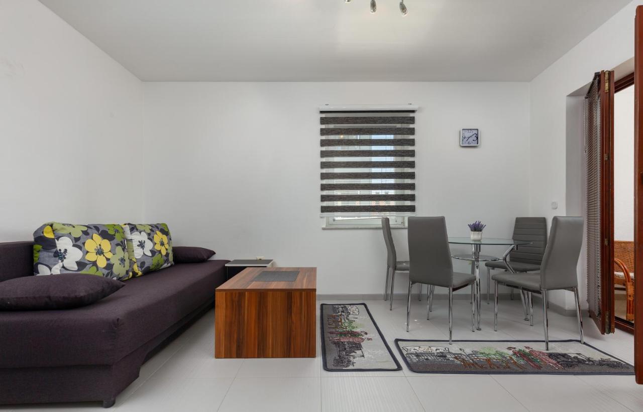 Apartments Smaila 1729 Pula Zewnętrze zdjęcie