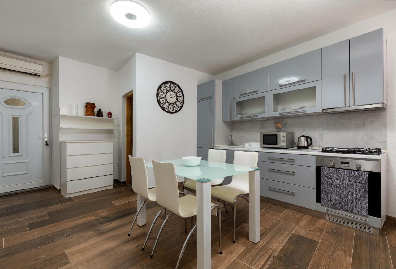 Apartments Smaila 1729 Pula Zewnętrze zdjęcie