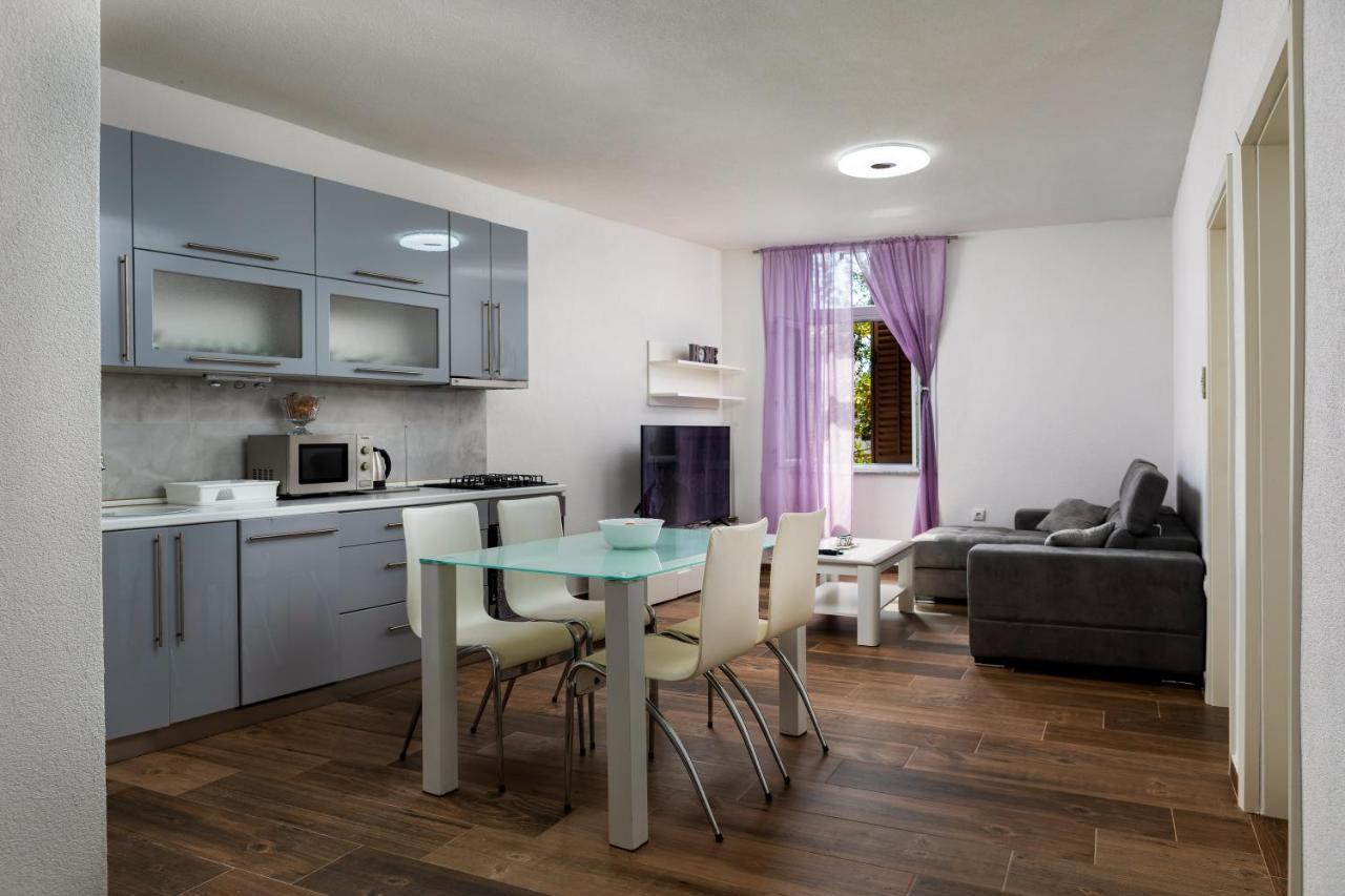Apartments Smaila 1729 Pula Zewnętrze zdjęcie